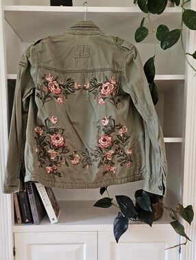 Abercrombie And Fitch Floral Embroidered Green Cargo Utility Jacket Coat Small S